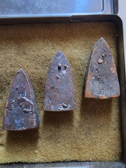 หลวงปู่ทวด หลังเตารีด 5 องค์  รุ่นเก่า เดิม ๆ เก่าเก็บ หายาก สร้างน้อย ของเก่าเก็บ ขายตามสภาพ วัดใจ พร้อมส่ง  รูปที่ 6