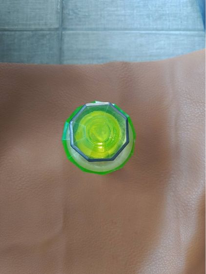 ขวดแก้วเจียยูเรเนียมเก่า รูปที่ 4