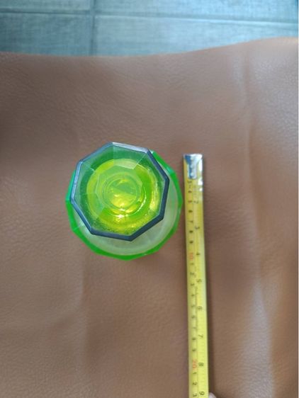 ขวดแก้วเจียยูเรเนียมเก่า รูปที่ 9