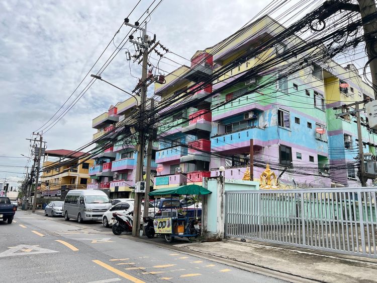 💟 คอนโดมิเนียมโครงการกรีนการ์เด้นเพลสสรงประภา 💟