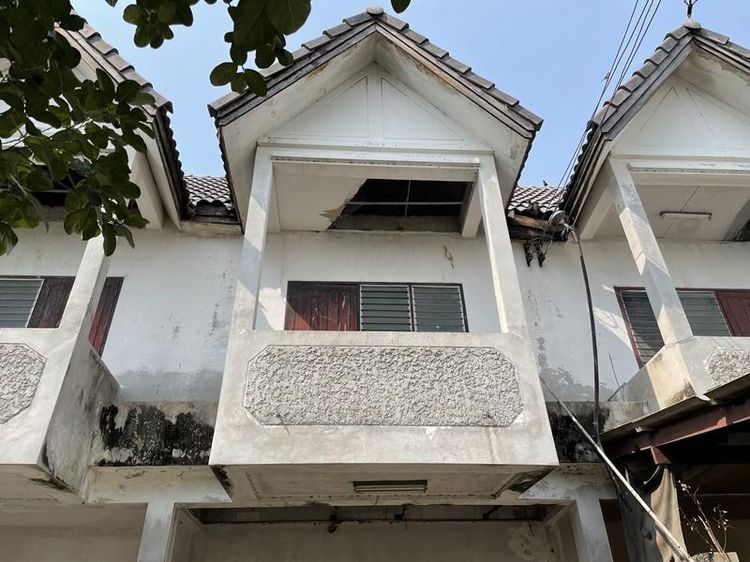 ใช่ 💖 ทาวน์เฮ้าส์ วิเศษชัยชาญ ราคาพิเศษ! 💖 รูปที่ 4