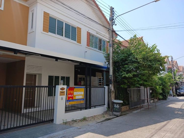 ใช่ 💖 ทาวน์เฮ้าส์ สามโคก ราคาพิเศษ! 💖 รูปที่ 2