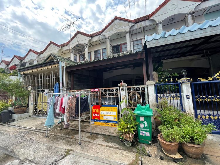 ใช่ 💖 ทาวน์เฮ้าส์ มีนบุรี ราคาพิเศษ! 💖