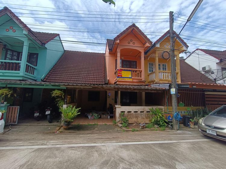 ใช่ 💖 ทาวน์เฮ้าส์ เมืองชุมพร ราคาพิเศษ! 💖