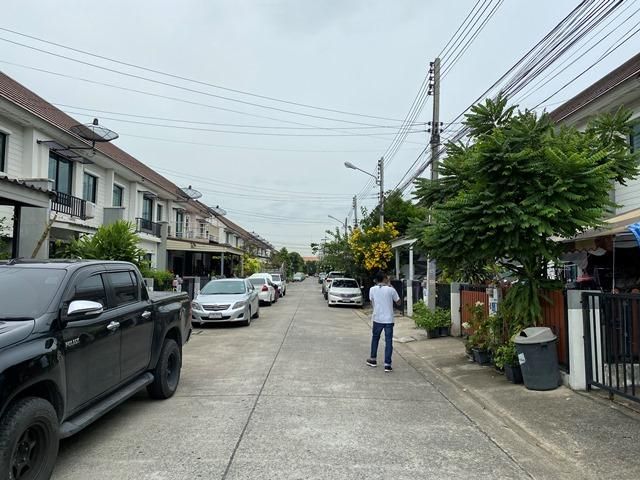 ใช่ 💖 ทาวน์เฮ้าส์ ลำลูกกา ราคาพิเศษ! 💖