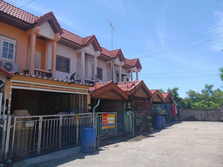 ใช่ 💖 ทาวน์เฮ้าส์ คลองหลวง ราคาพิเศษ! 💖 รูปที่ 2