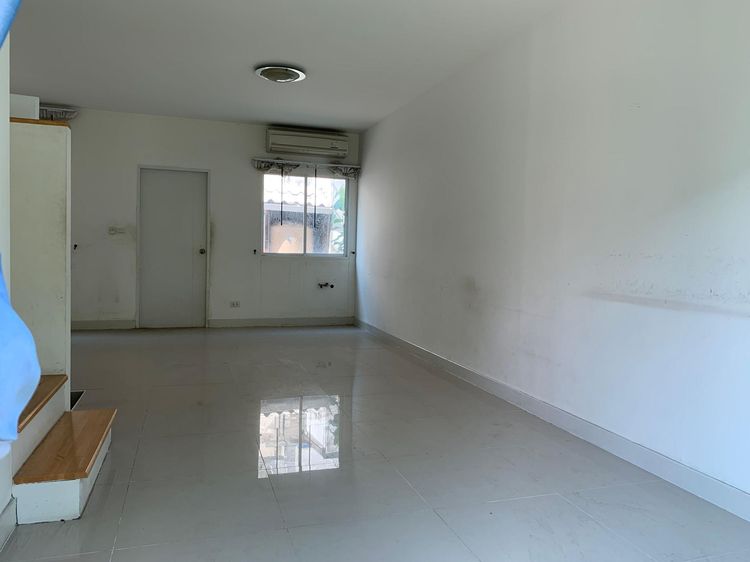 ใช่ 💖 ทาวน์เฮ้าส์ พระประแดง ราคาพิเศษ! 💖 รูปที่ 3