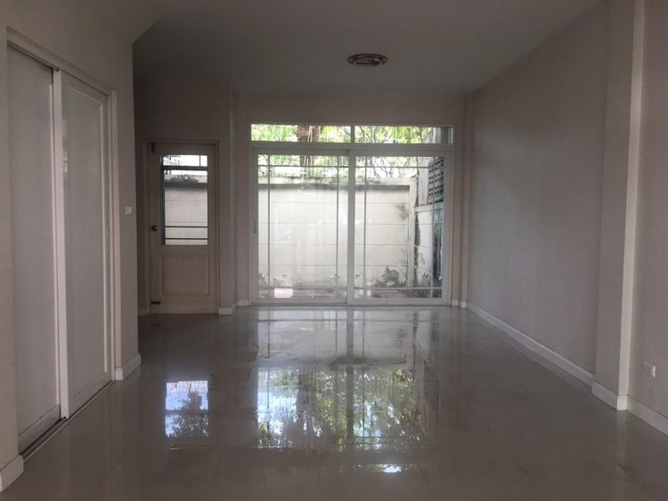 ใช่ 💖 ทาวน์เฮ้าส์ บางขุนเทียน ราคาพิเศษ! 💖 รูปที่ 2