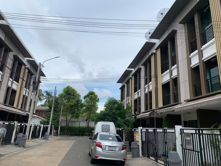 ใช่ 💖 ทาวน์เฮ้าส์ ภาษีเจริญ ราคาพิเศษ! 💖 รูปที่ 2