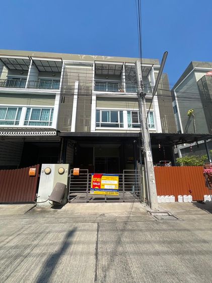 ใช่ 💖 ทาวน์เฮ้าส์ สะพานสูง ราคาพิเศษ! 💖