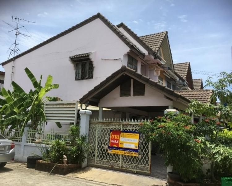 ใช่ 💖 ทาวน์เฮ้าส์ บางบัวทอง ราคาพิเศษ! 💖