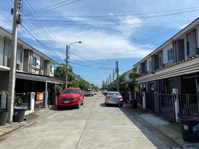 ใช่ 💖 ทาวน์เฮ้าส์ บางเสาธง ราคาพิเศษ! 💖 รูปที่ 3