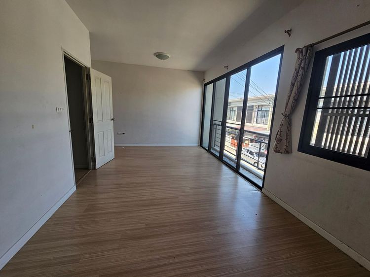 ใช่ 💖 ทาวน์เฮ้าส์ บางบ่อ ราคาพิเศษ! 💖 รูปที่ 4