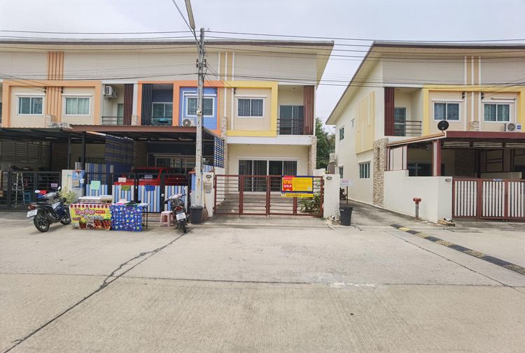 ใช่ 💖 ทาวน์เฮ้าส์ บางปะอิน ราคาพิเศษ! 💖