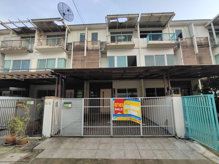 ใช่ 💖 ทาวน์เฮ้าส์ บางขุนเทียน ราคาพิเศษ! 💖