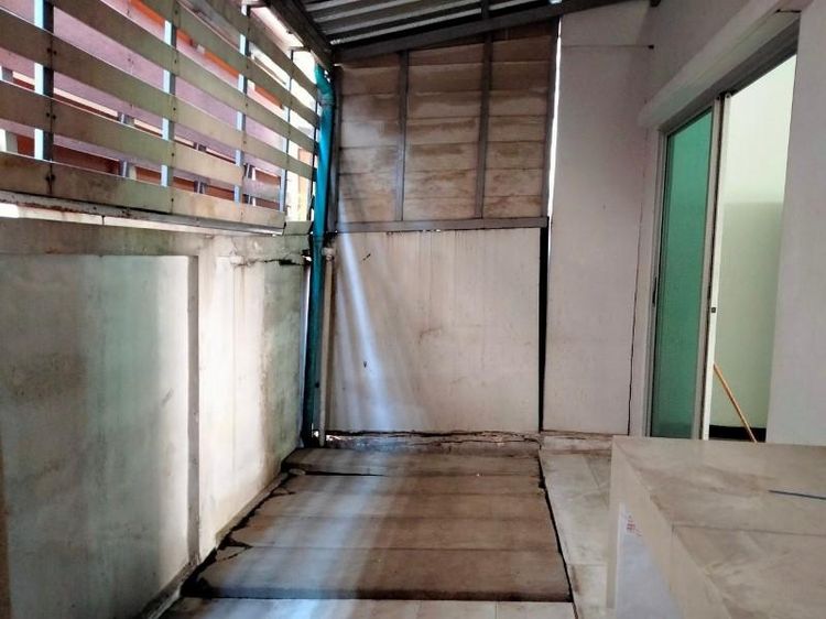 ใช่ 💖 ทาวน์เฮ้าส์ ลาดกระบัง ราคาพิเศษ! 💖