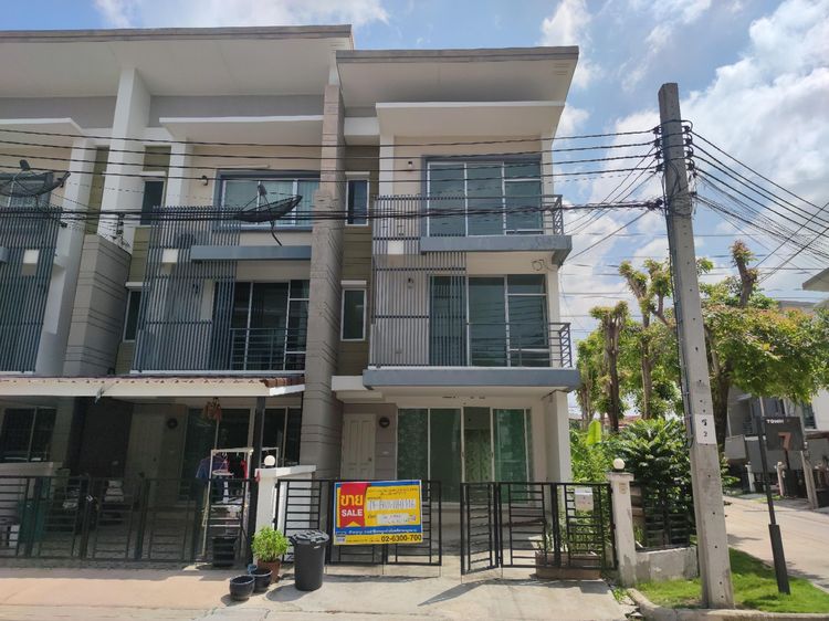 ใช่ 💖 ทาวน์เฮ้าส์ ทุ่งครุ ราคาพิเศษ! 💖