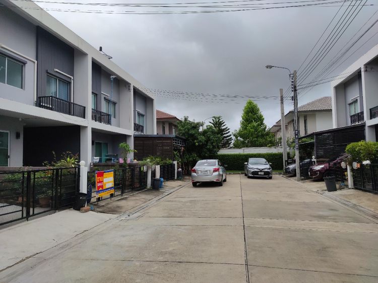 ใช่ 💖 ทาวน์เฮ้าส์ บางขุนเทียน ราคาพิเศษ! 💖 รูปที่ 2