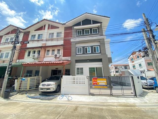 ใช่ 💟 ทาวน์เฮ้าส์ โครงการประชาสุข เลคแอนด์มอลล์ พระราม 2 💟