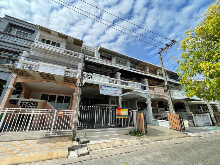 💟 ทาวน์เฮ้าส์ 3 ชั้น โครงการถาวรนคร 💟 รูปที่ 4