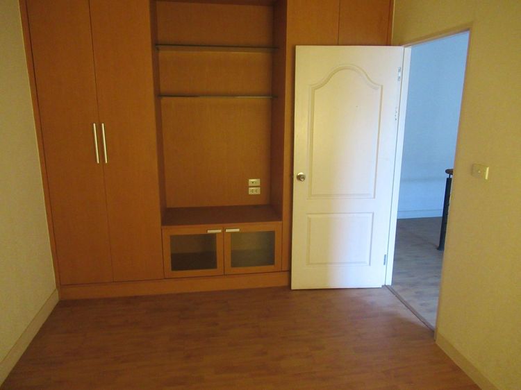 ใช่ 💖 ทาวน์เฮ้าส์ หนองแขม ราคาพิเศษ! 💖 รูปที่ 3