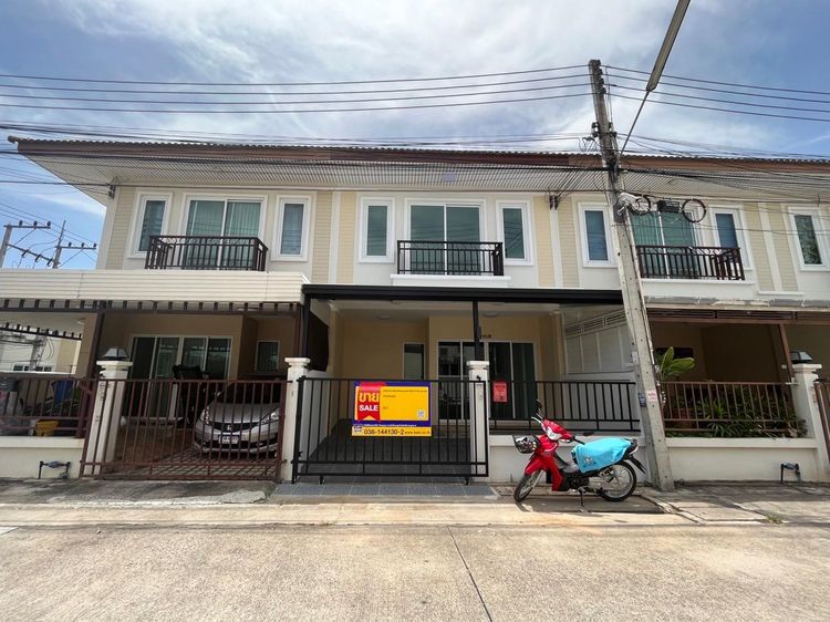 ใช่ 💖 ทาวน์เฮ้าส์ บางละมุง ราคาพิเศษ! 💖