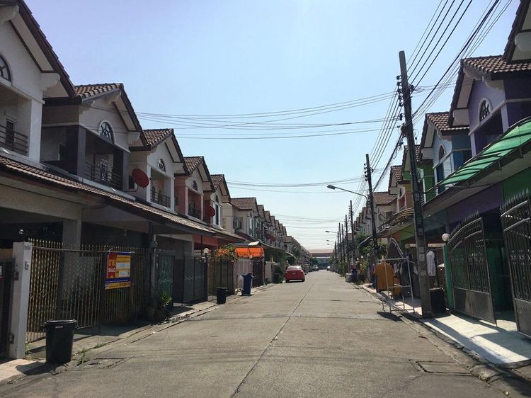 ใช่ 💖 ทาวน์เฮ้าส์ บางบัวทอง ราคาพิเศษ! 💖 รูปที่ 2