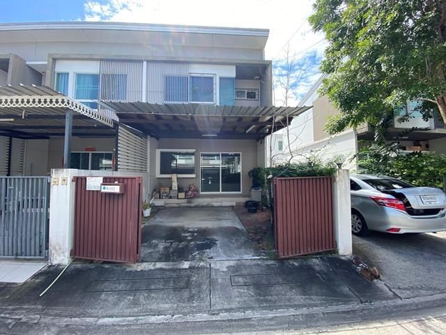 ใช่ 💖 ทาวน์เฮ้าส์ บางบ่อ ราคาพิเศษ! 💖