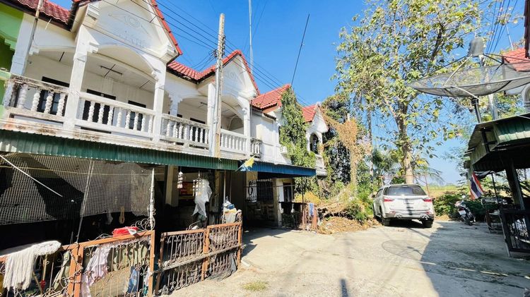 ใช่ 💖 ทาวน์เฮ้าส์ อินทร์บุรี ราคาพิเศษ! 💖 รูปที่ 2