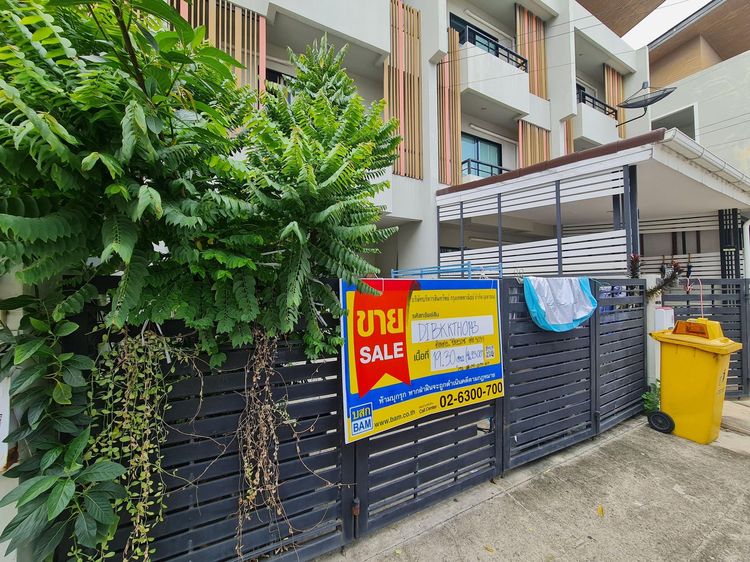 ใช่ 💖 ทาวน์เฮ้าส์ บึงกุ่ม ราคาพิเศษ! 💖 รูปที่ 2