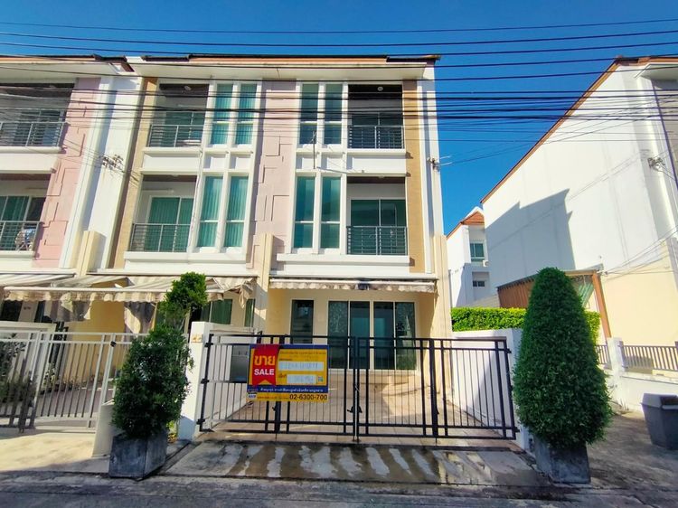 ใช่ 💖 ทาวน์เฮ้าส์ ประเวศ ราคาพิเศษ! 💖