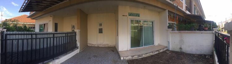 ใช่ 💖 ทาวน์เฮ้าส์ ศรีราชา ราคาพิเศษ! 💖 รูปที่ 2