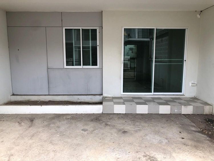 ใช่ 💖 ทาวน์เฮ้าส์ ศรีราชา ราคาพิเศษ! 💖 รูปที่ 3