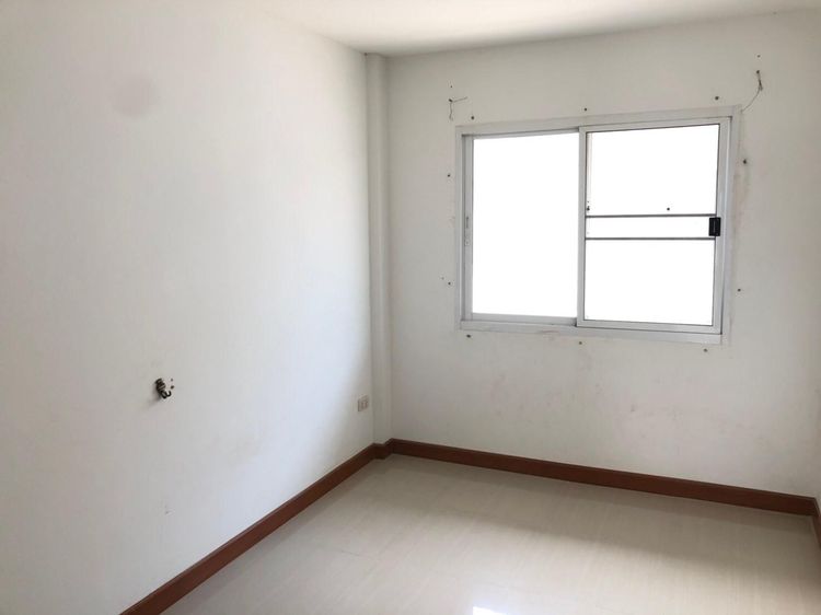 ใช่ 💖 ทาวน์เฮ้าส์ พานทอง ราคาพิเศษ! 💖 รูปที่ 3