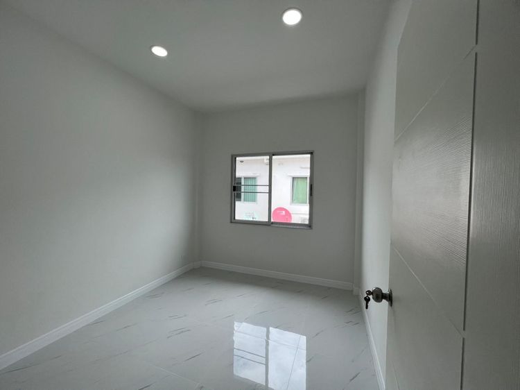 ใช่ 💖 ทาวน์เฮ้าส์ หนองแขม ราคาพิเศษ! 💖 รูปที่ 3