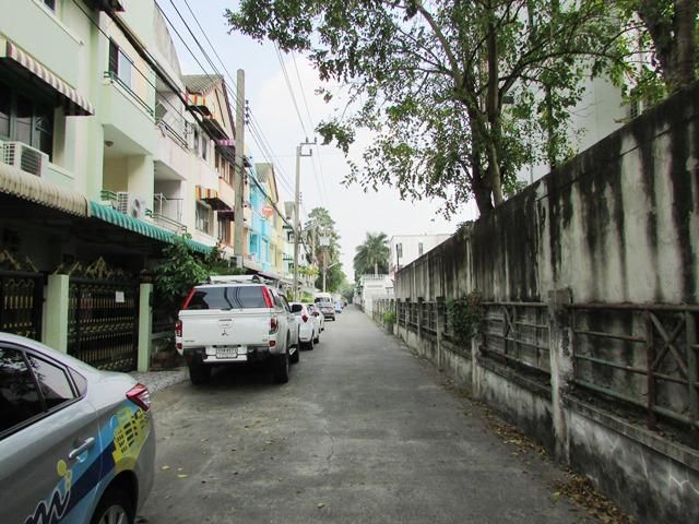 ใช่ 💖 ทาวน์เฮ้าส์ บึงกุ่ม ราคาพิเศษ! 💖 รูปที่ 3