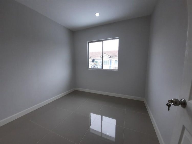 ใช่ 💖 ทาวน์เฮ้าส์ บางกรวย ราคาพิเศษ! 💖 รูปที่ 4