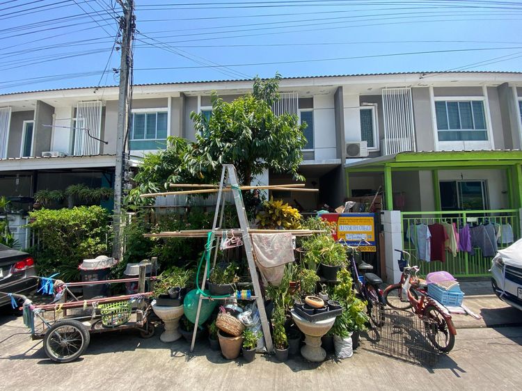 ใช่ 💖 ทาวน์เฮ้าส์ กระทุ่มแบน ราคาพิเศษ! 💖