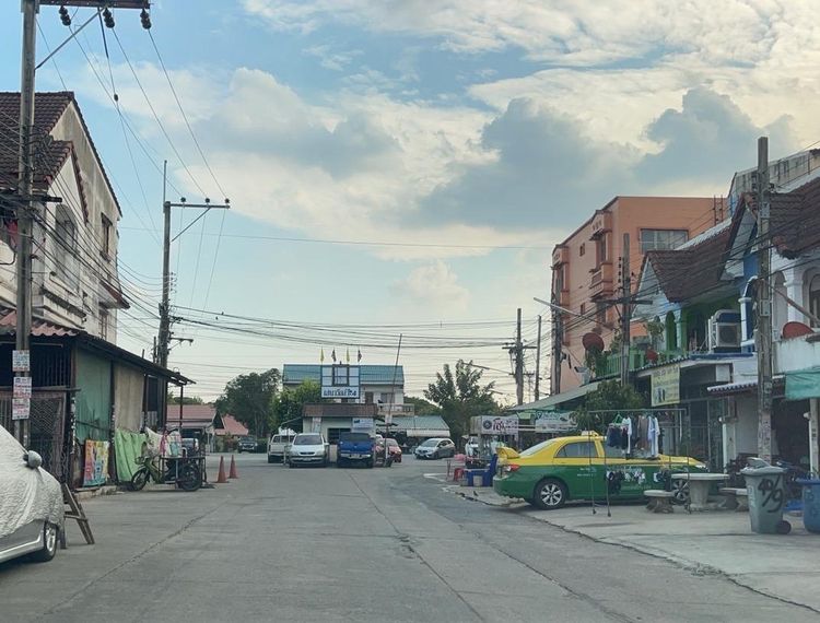 ใช่ 💖 ทาวน์เฮ้าส์ มีนบุรี ราคาพิเศษ! 💖 รูปที่ 3