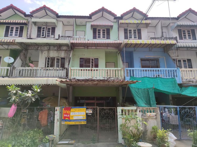 ใช่ 💖 ทาวน์เฮ้าส์ ราษฎร์บูรณะ ราคาพิเศษ! 💖