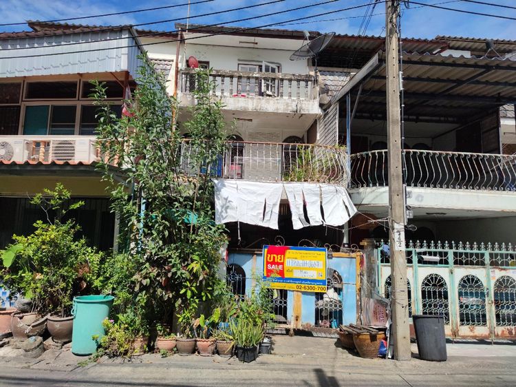 ใช่ 💖 ทาวน์เฮ้าส์ ราษฎร์บูรณะ ราคาพิเศษ! 💖