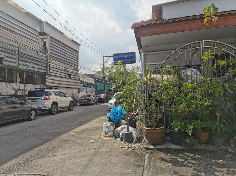 ใช่ 💖 ทาวน์เฮ้าส์ บางขุนเทียน ราคาพิเศษ! 💖 รูปที่ 2