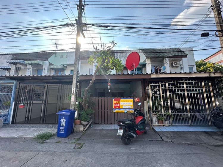 ใช่ 💖 ทาวน์เฮ้าส์ มีนบุรี ราคาพิเศษ! 💖