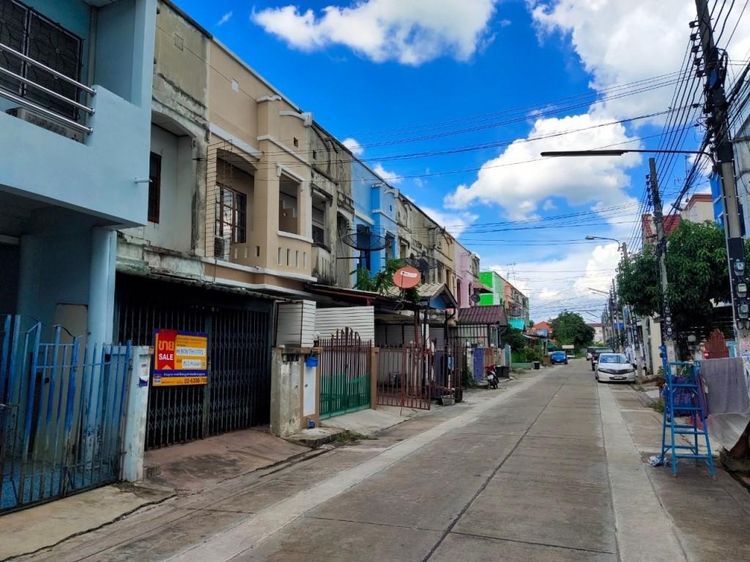 ใช่ 💖 ทาวน์เฮ้าส์ บางบัวทอง ราคาพิเศษ! 💖 รูปที่ 2