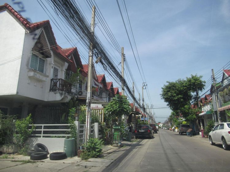 ใช่ 💖 ทาวน์เฮ้าส์ บางบัวทอง ราคาพิเศษ! 💖 รูปที่ 3