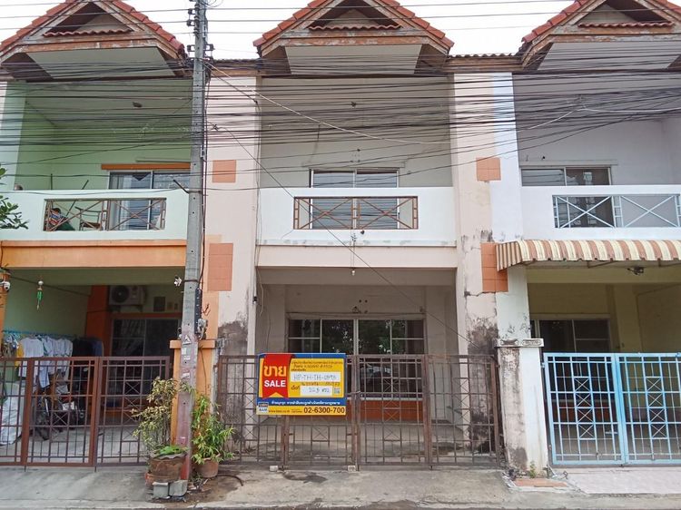 ใช่ 💖 ทาวน์เฮ้าส์ สามโคก ราคาพิเศษ! 💖