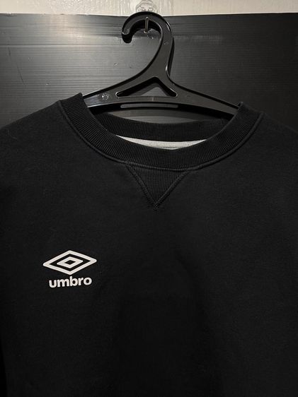 เสื้อสเว็ตเตอร์สีดำ แบรนด์ Umbro รูปที่ 7