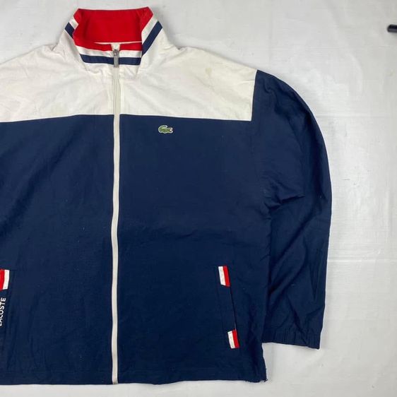 ครับเสื้อแจ็คเก็ต LACOSTE SPORT แท้ 💯 size ขนาดอก 22 ยาว 27 นิ้ว สภาพดีมาก ดีเทลสวย มีซัปใน เนื้อผ้านิ่มมาก หายากน่าสะสมครับ รูปที่ 2