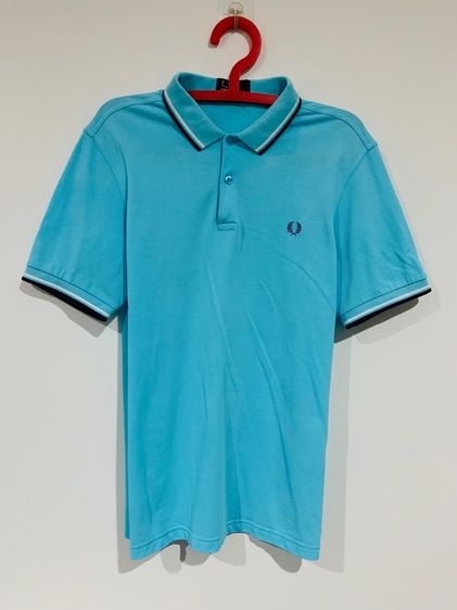 อื่นๆ แขนสั้น อื่นๆ เสื้อโปโล FRED PERRY แท้ 💯 size L ขนาดอก 21 ยาว 28 นิ้ว สภาพดีมาก สีสวย ทรงสวย เนื้อผ้าดีมาก หายากน่าสะสมครับ