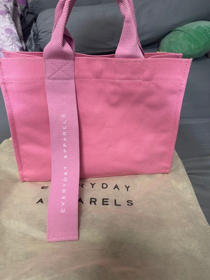 กระเป๋า everyday apparels ไซส์ small สีชมพู รูปที่ 3